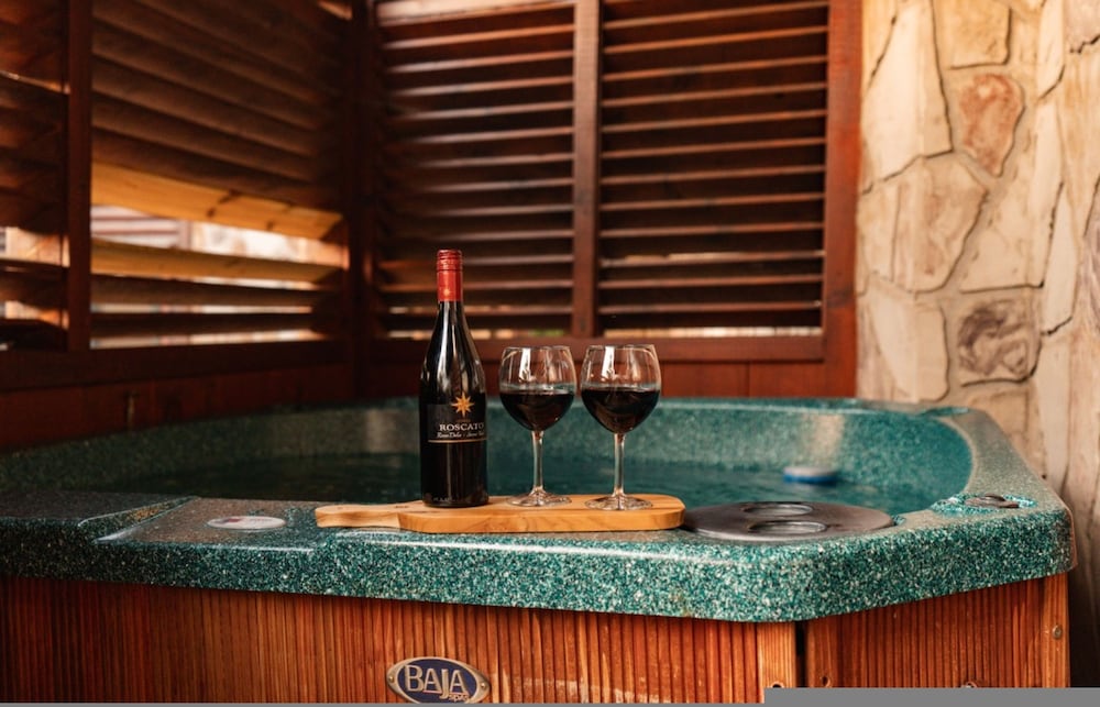 Amazing Views w Gameroom Hot Tub Pool