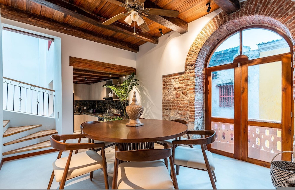 Casa Cuero - Rooftop Pool - Historic Center