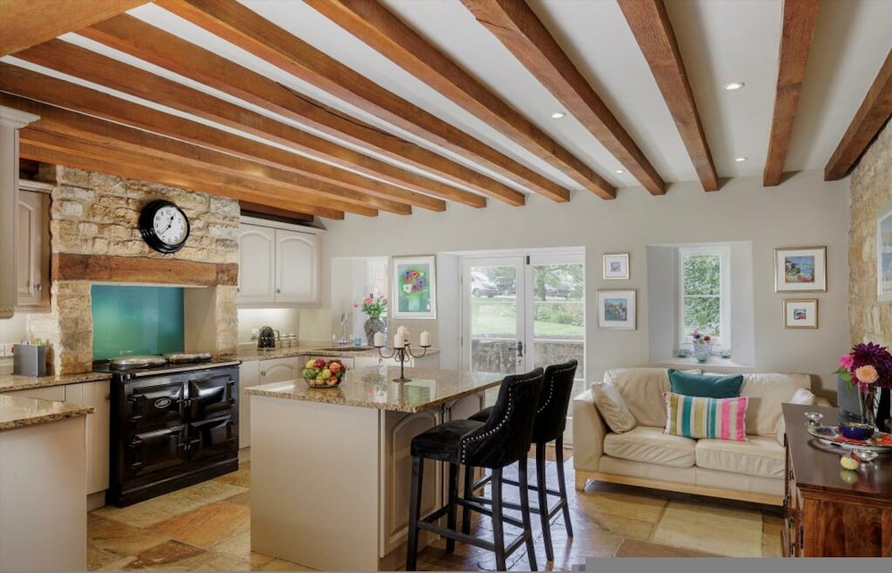 Fabulous Farmhouse in Hampshire
