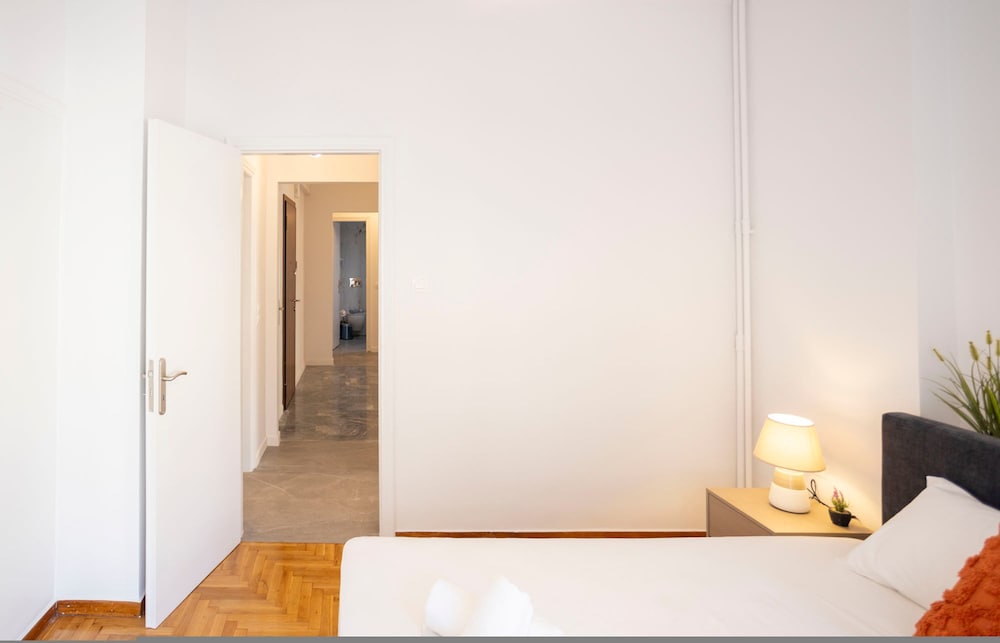 Elegant 3-bedroom Retreat in the Heart of Kolonaki