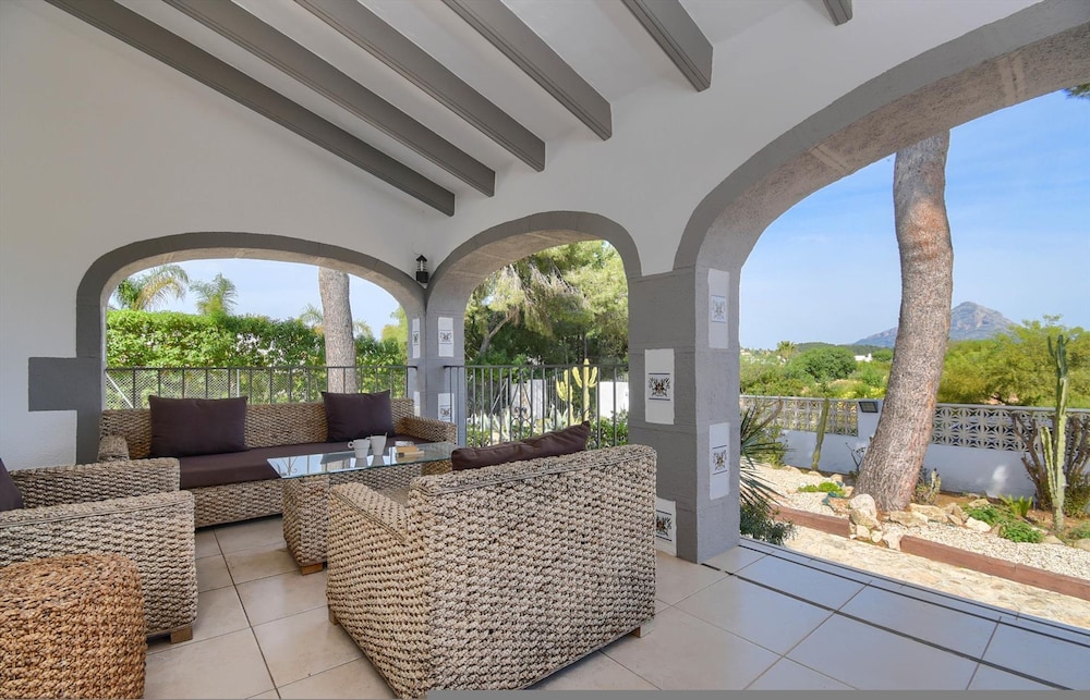 Villa Luna 4 in J vea view 3