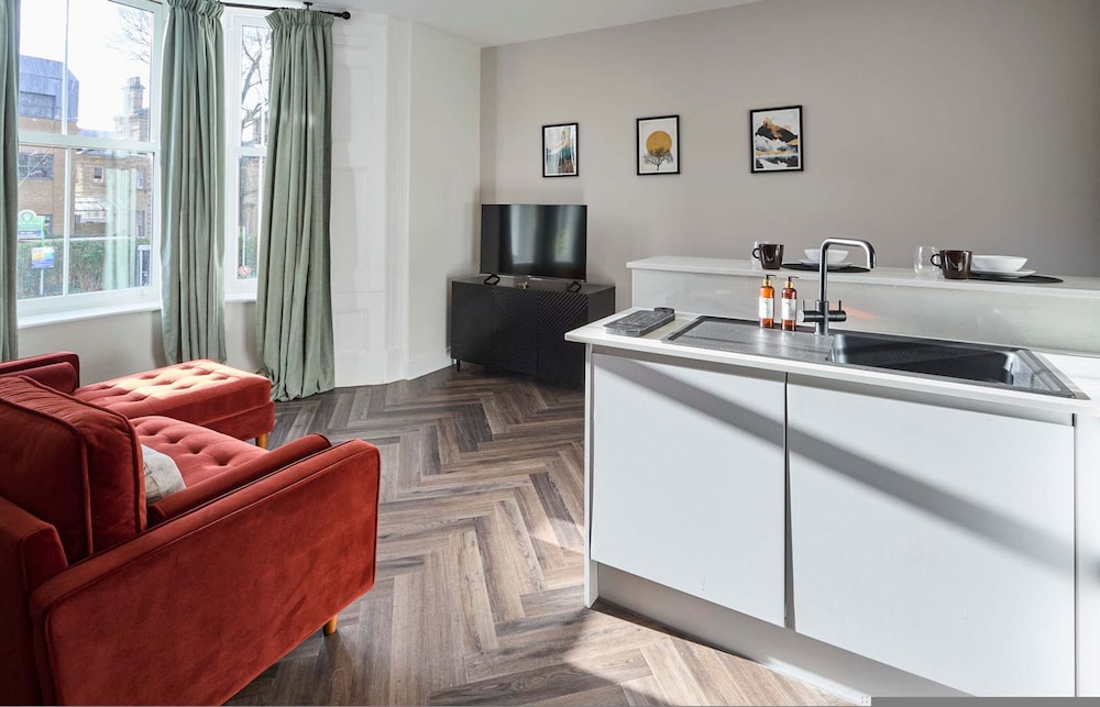 Host Stay Apartment 2 Upton House