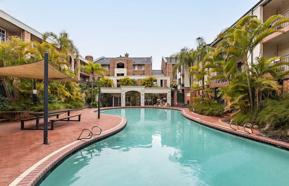 3bdr Sauna Pool Gym Parking