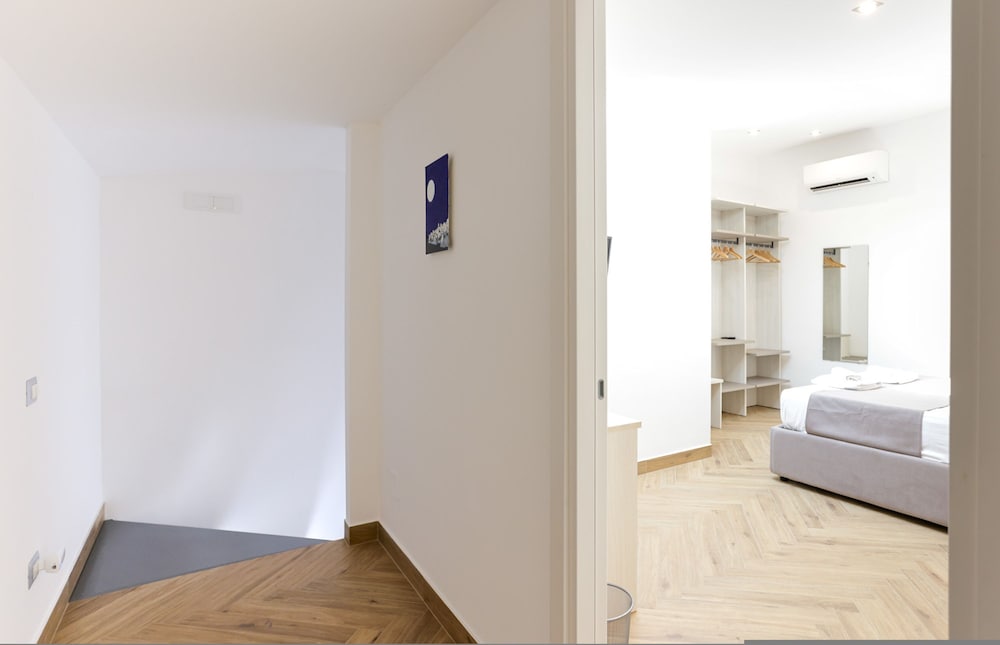 Pessina 90 Rooms - Camera 2
