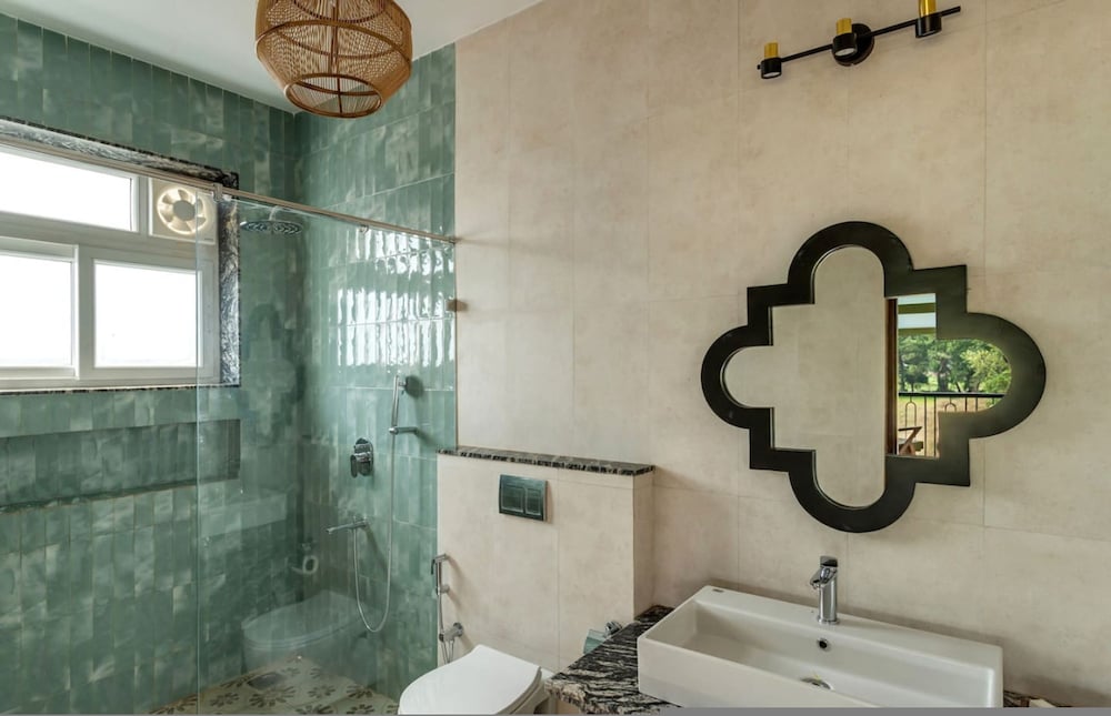 Villa Verona by Hireavilla 6BR With Pool in Parra