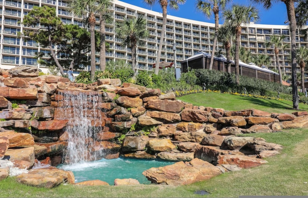Gorgeous San Luis Condo Amazing Pool Amenities