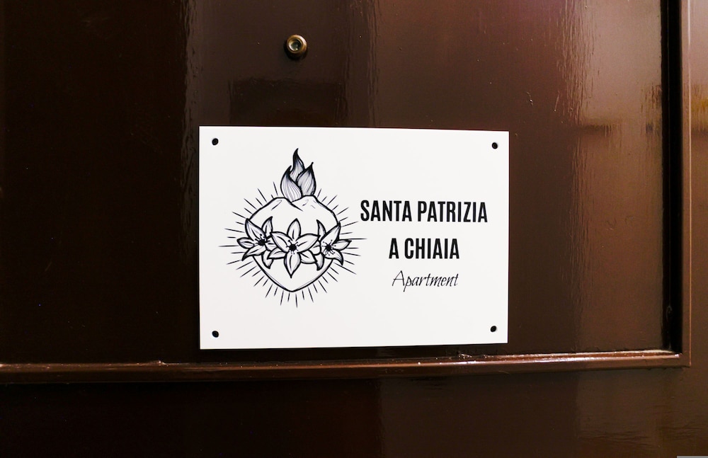 Santa Patrizia a Chiaia Apartment