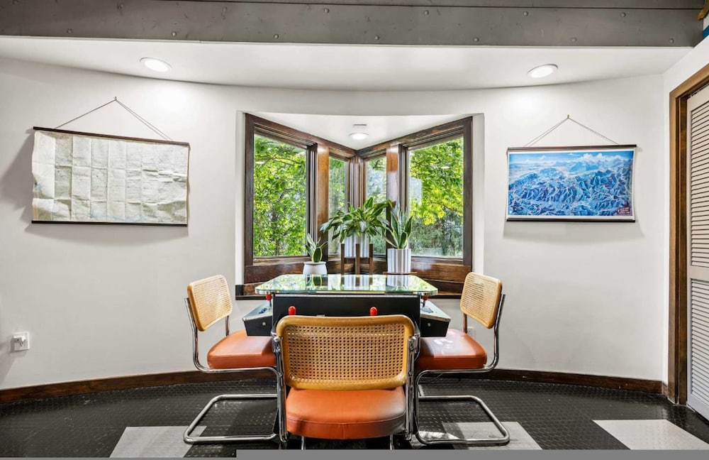 Belltop Architectural Wonder on Private Mountain