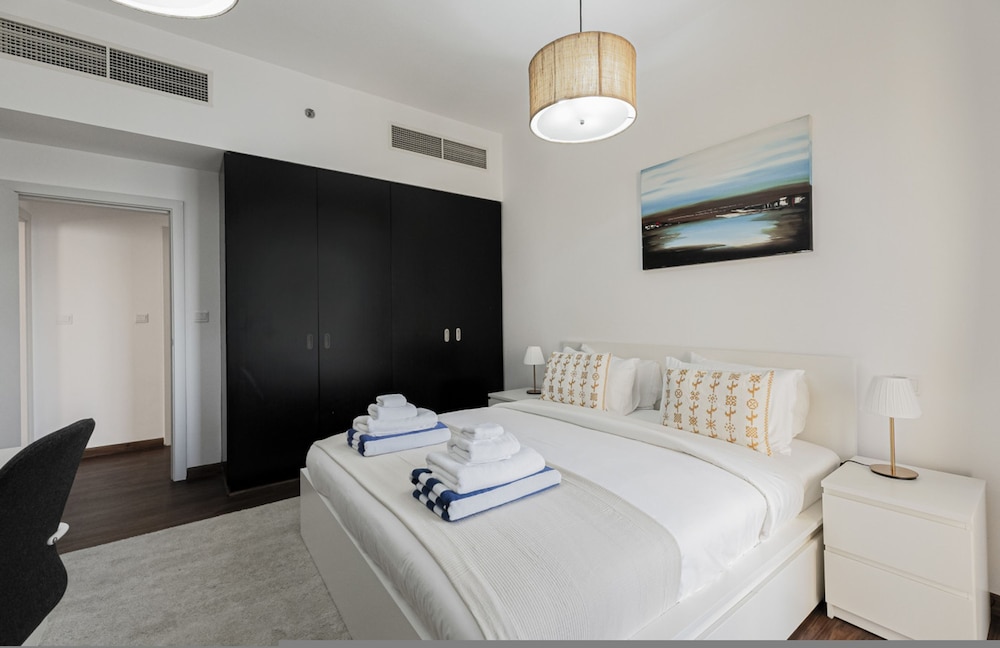 Short Stay Apartment Shams 1 Jumeirah Beach Residence 2 Bed Sleeps 6