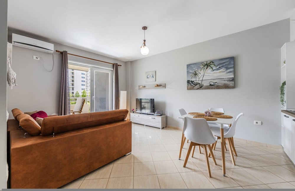 Seaside Stay Apartment