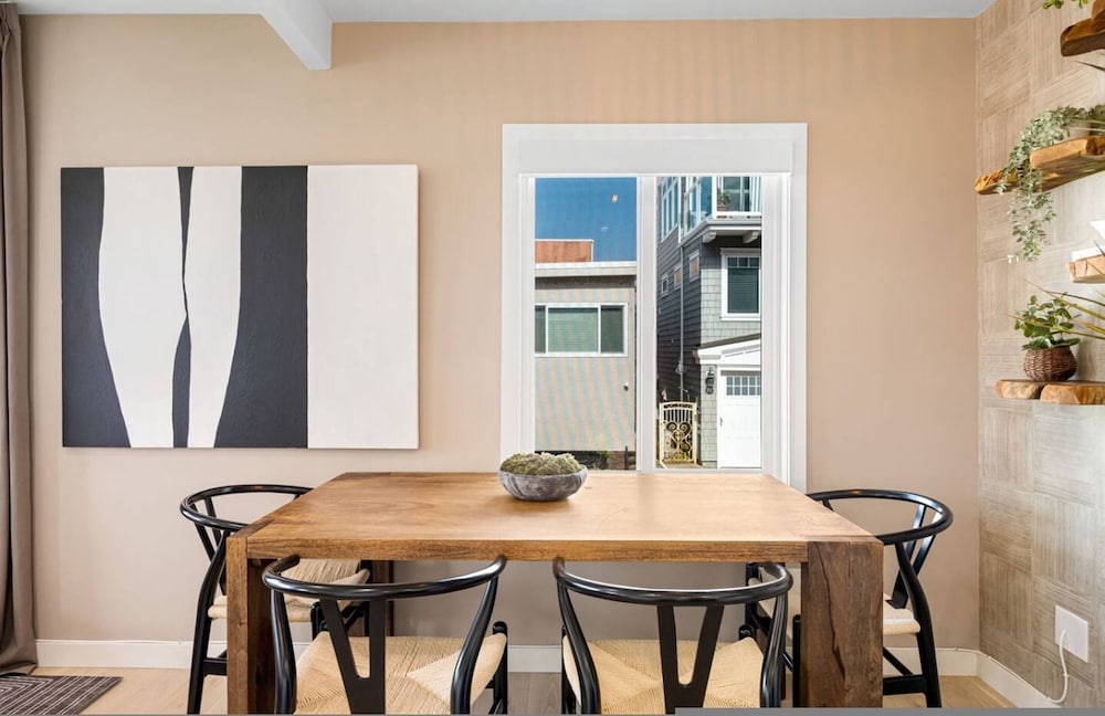 The Drift Manhattan Beach Luxury Design Steps to the Beach
