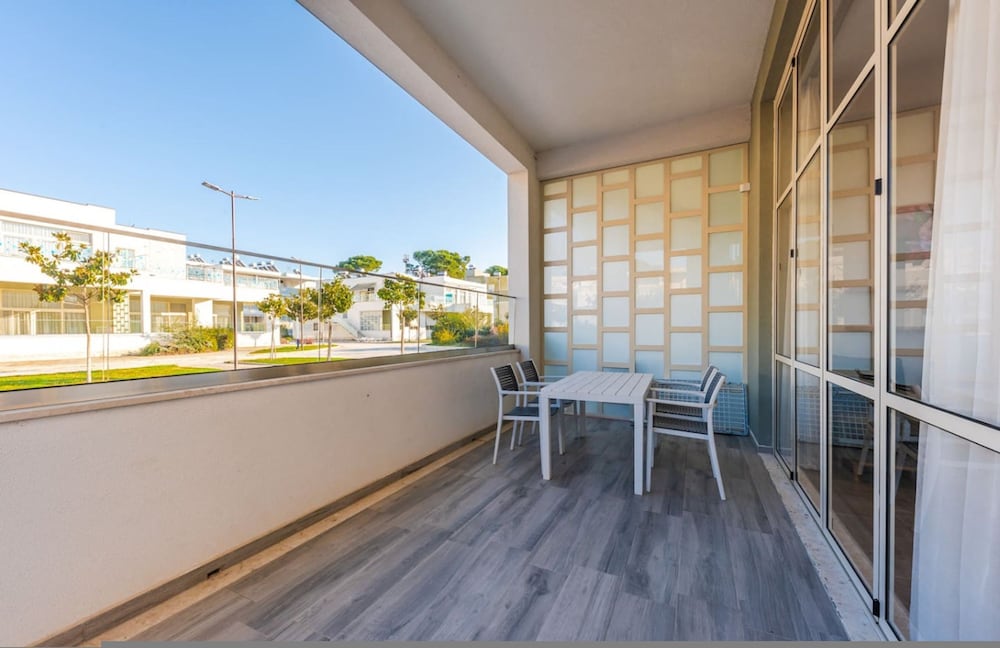 Garden View Apartment - Karafili