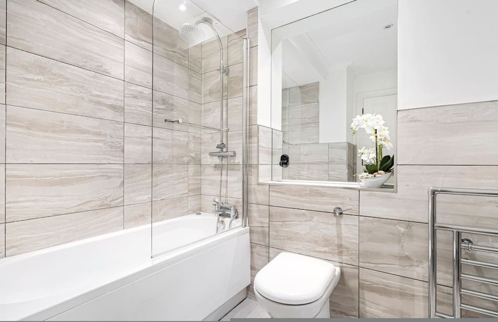 4-bed House Next To Harrods Pont Street Mews