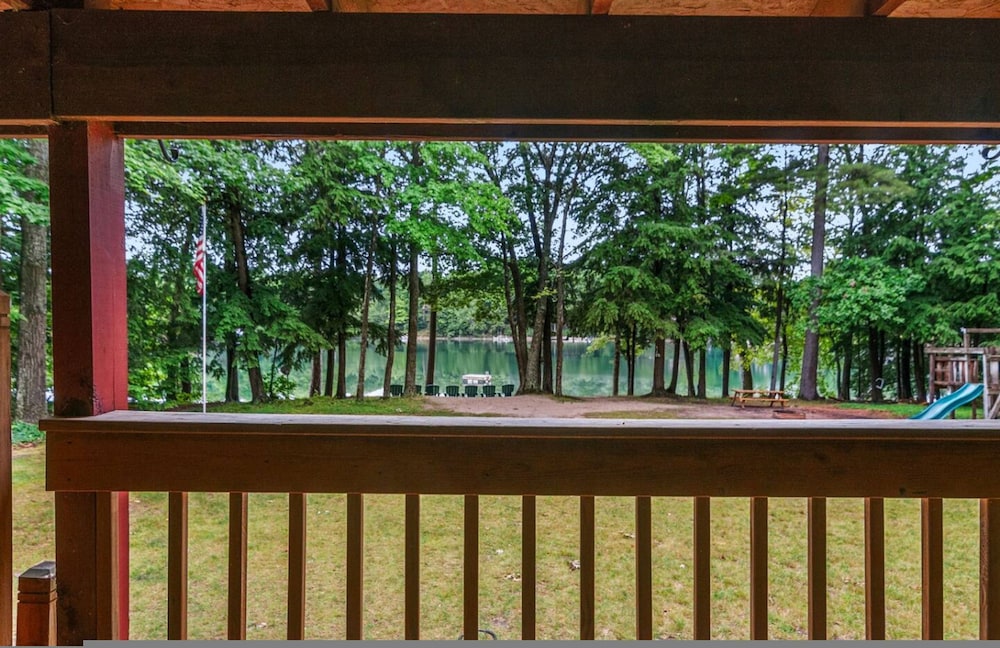 Lakeside Getaway pet Friendly