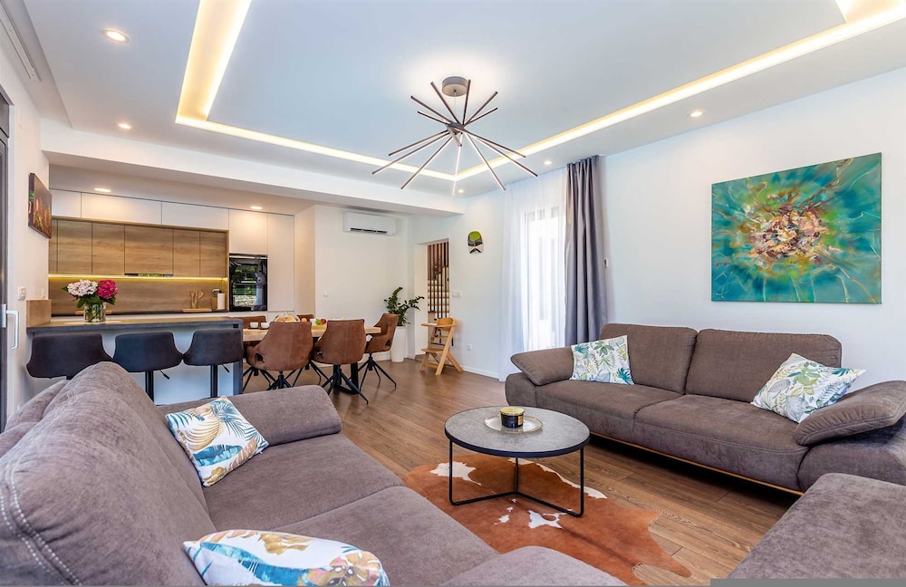 Villa Meraviglia With Private Pool