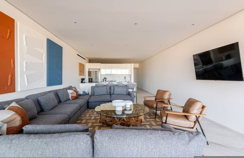 Brand new San Jose Condo