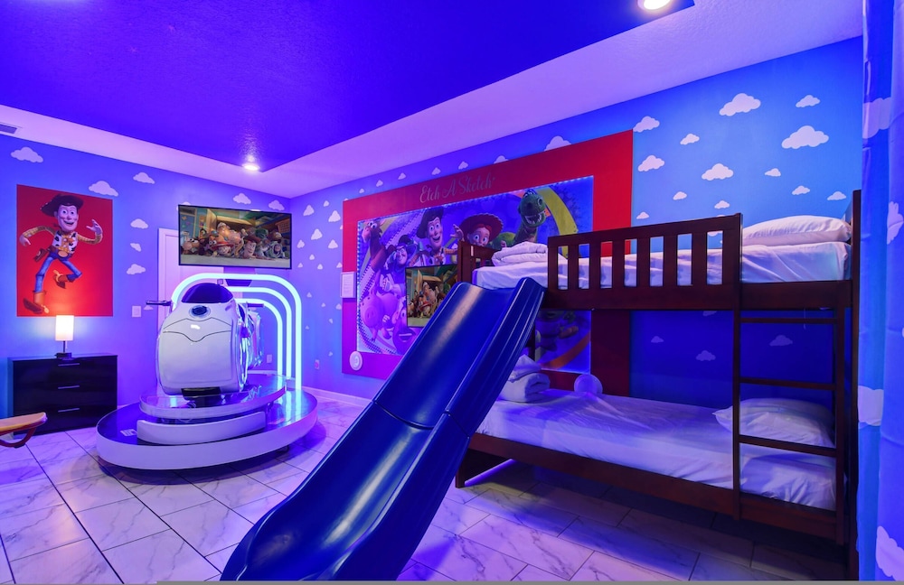 Gorgeous 9bedroom Home Private Pool Game Theater