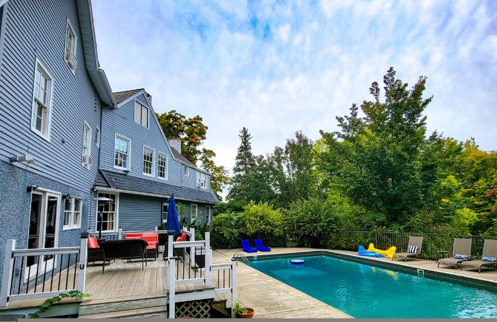 Jacuzzi - West Point - Family Friendly