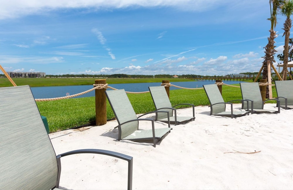 Amazing 5bdr House w Pool -4857