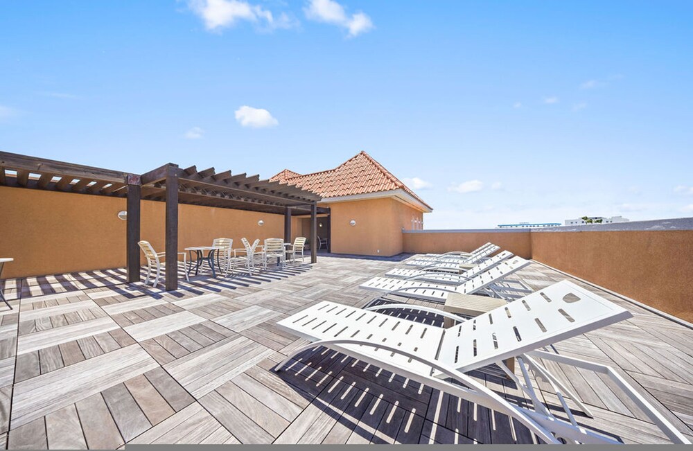 Private Jacuzzi Resort Amenities Close 2 Beach