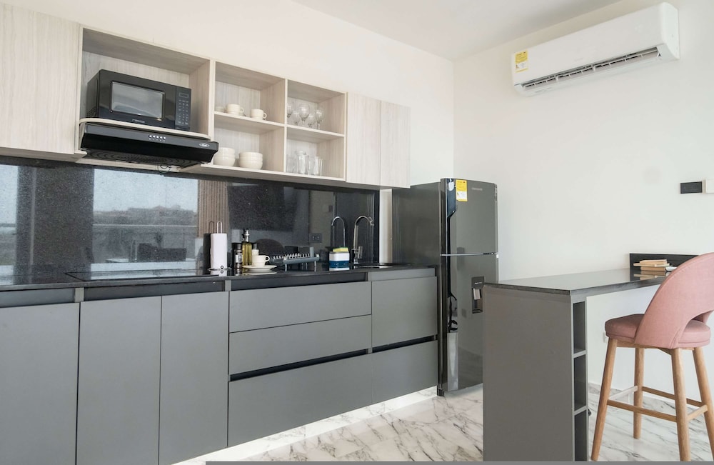w Great 2BR w Ocean View Near C Amurallada
