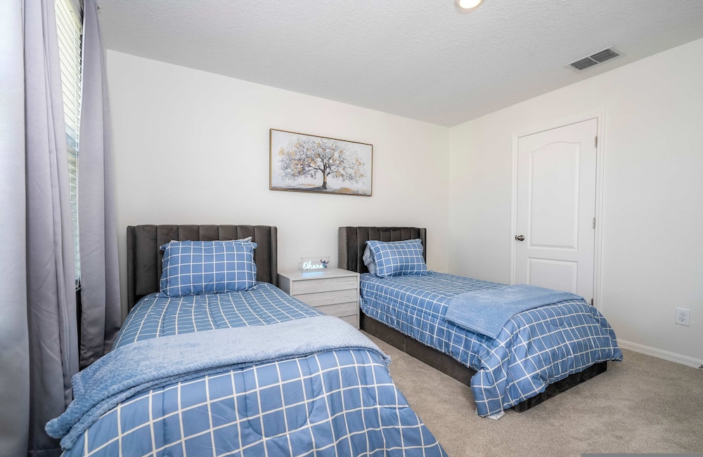 Cozy 3Bd With Free Waterpark at Festival Resort 733