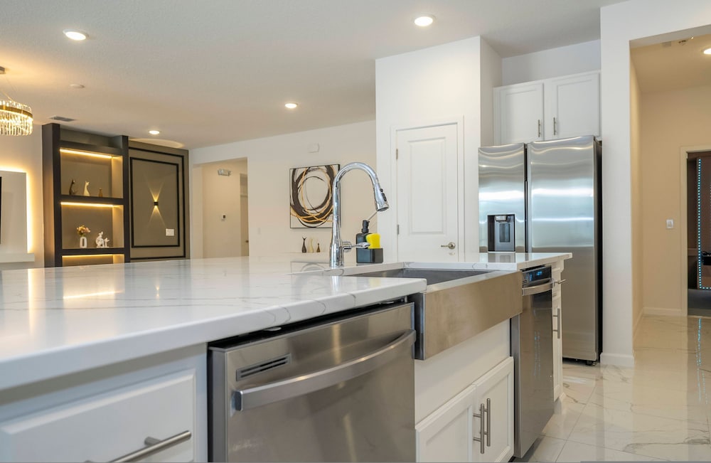 Stunning Masterpiece 15 Ensuites
