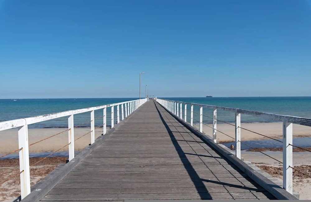 Serenity by the Sea in Largs North