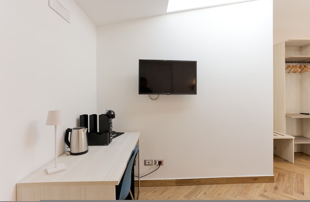 Pessina 90 Rooms - Camera 2