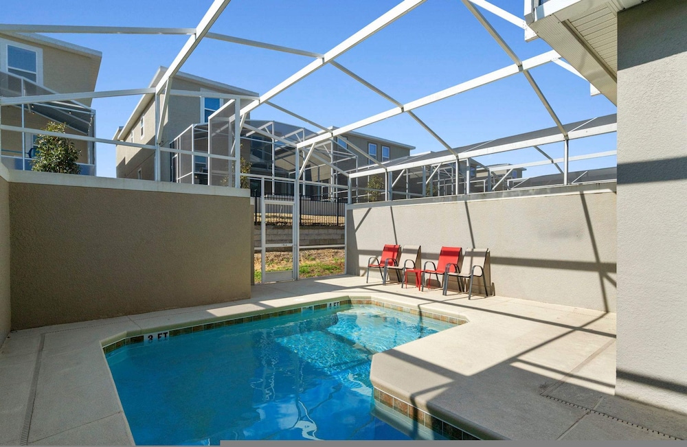 Chic 4BR Home With Mickey Star Wars Rooms