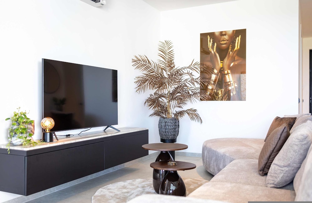 Cielo Azul Luxury Living The Cape at Blue Bay