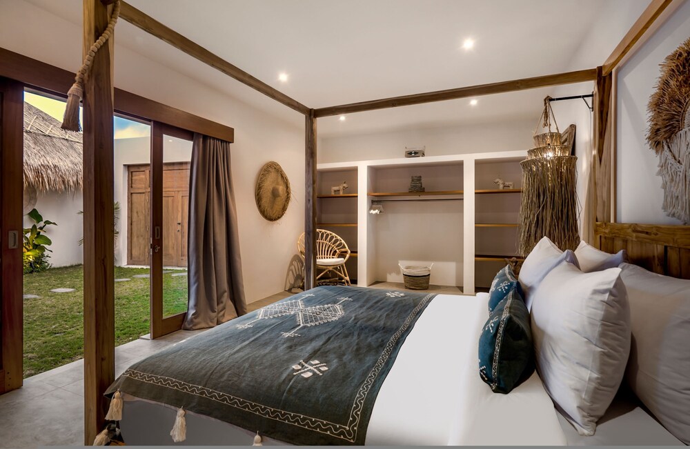 Villa Folie by Alfred in Bali - New 5bdr Dream Villa in the Heart of Seminyak
