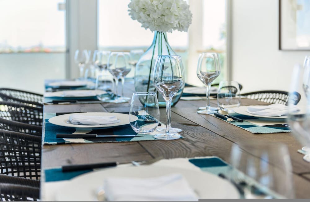 La Mer Villa West Luxury Oceanfront on Sapodilla Bay