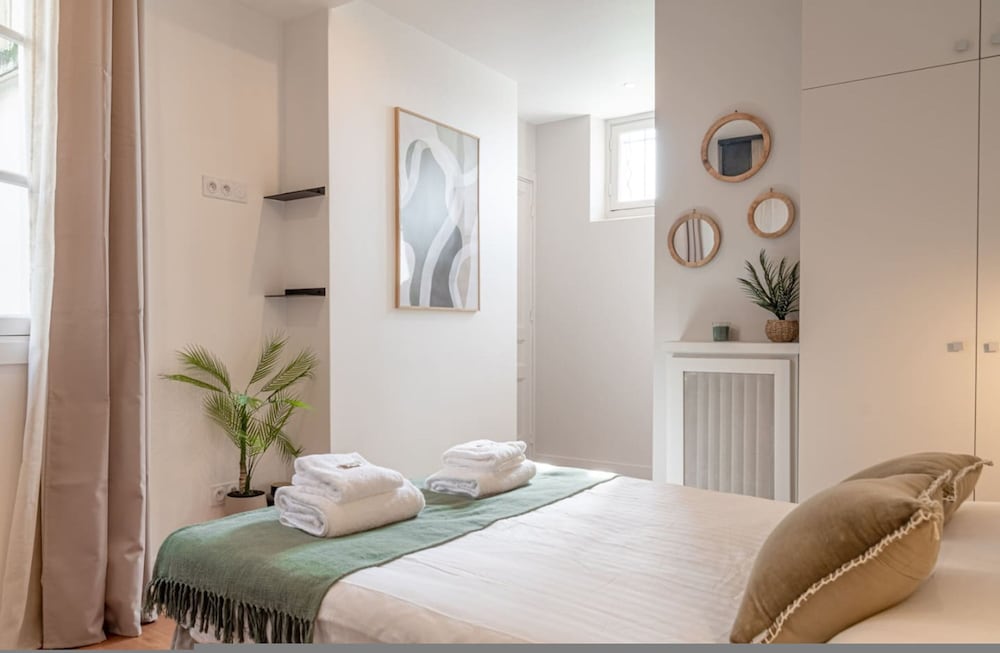 Lavie Maison the Spacious