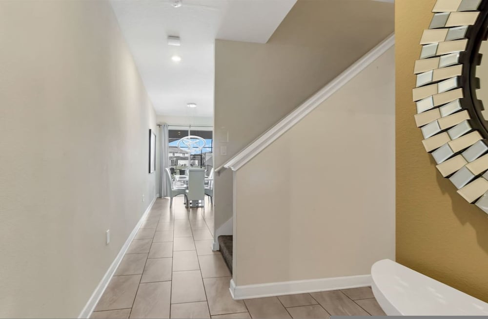 Amazing 4bdr w Pool Near Disney - 4914