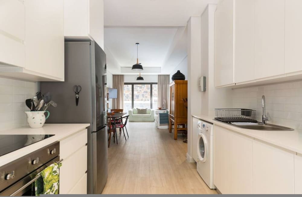 Spacious De Waterkant Retreat 2 Ensuite Bedrooms