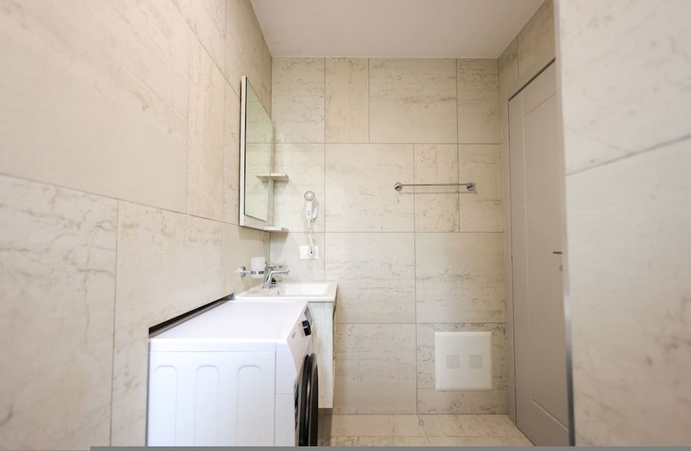 Beach Apartment 01 in Durr s