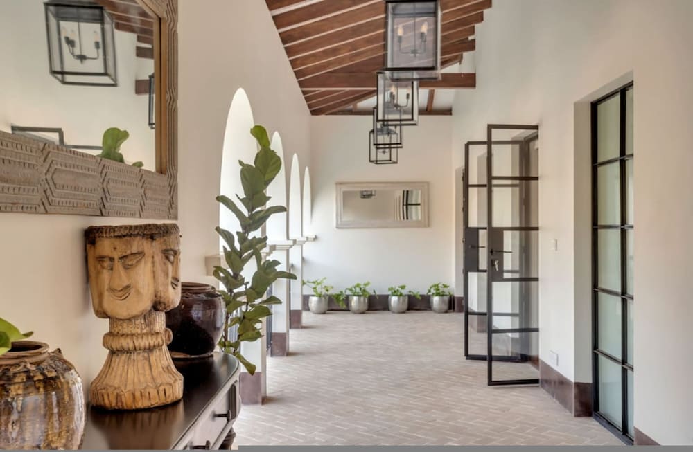 Casa Brilhante - 4BR Villa w Private Pool Garden