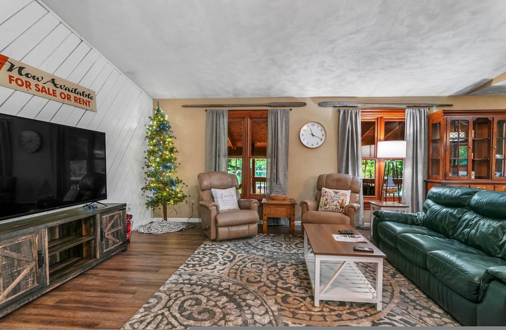 Lakeside Getaway pet Friendly