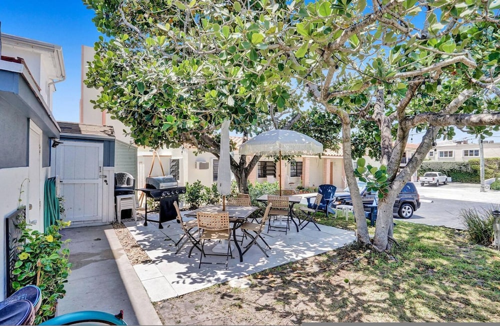 Marine Villas 5 in Hollywood