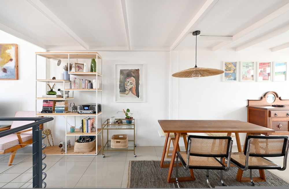 Two Bed Table Mountain Views Central