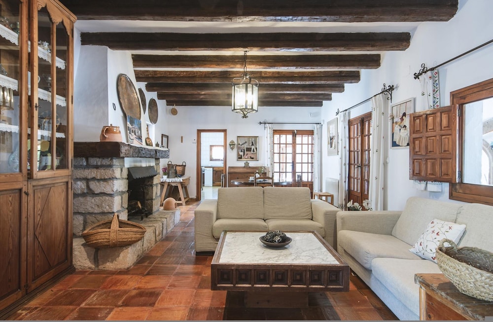 Alison 6 in J vea With 2 Bedrooms and 2 Bathrooms view 5