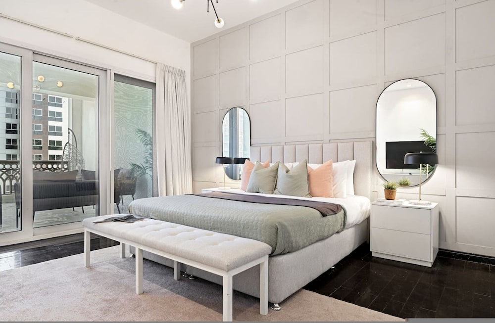 Luxury 2BR Maid Enjoy Stunning Marina View