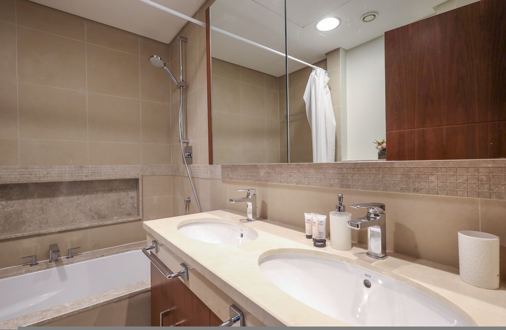 Elite LUX Holiday Homes - 3BR Full Burj Khalifa Fountain Views in Downtown