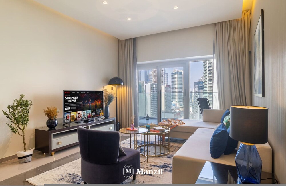 Lux 1BR Business Bay Close to Top Attractions