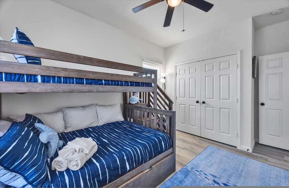 Newly Remodeled Home Minutes From Cruise Terminal