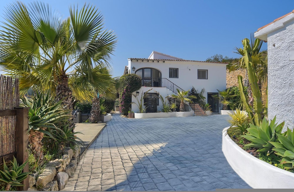 Oltavista in D nia With 10 Bedrooms and 7 Bathrooms view 3