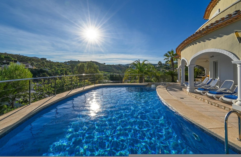 Villa Jarmila 6 pax in J vea photo 1