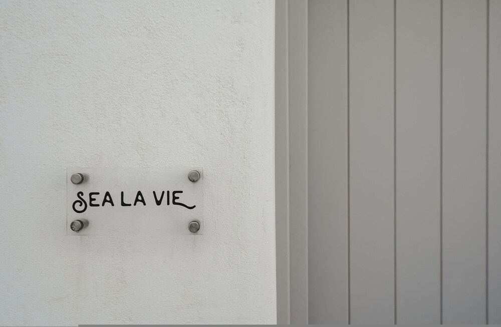 Sea La Vie Apartment