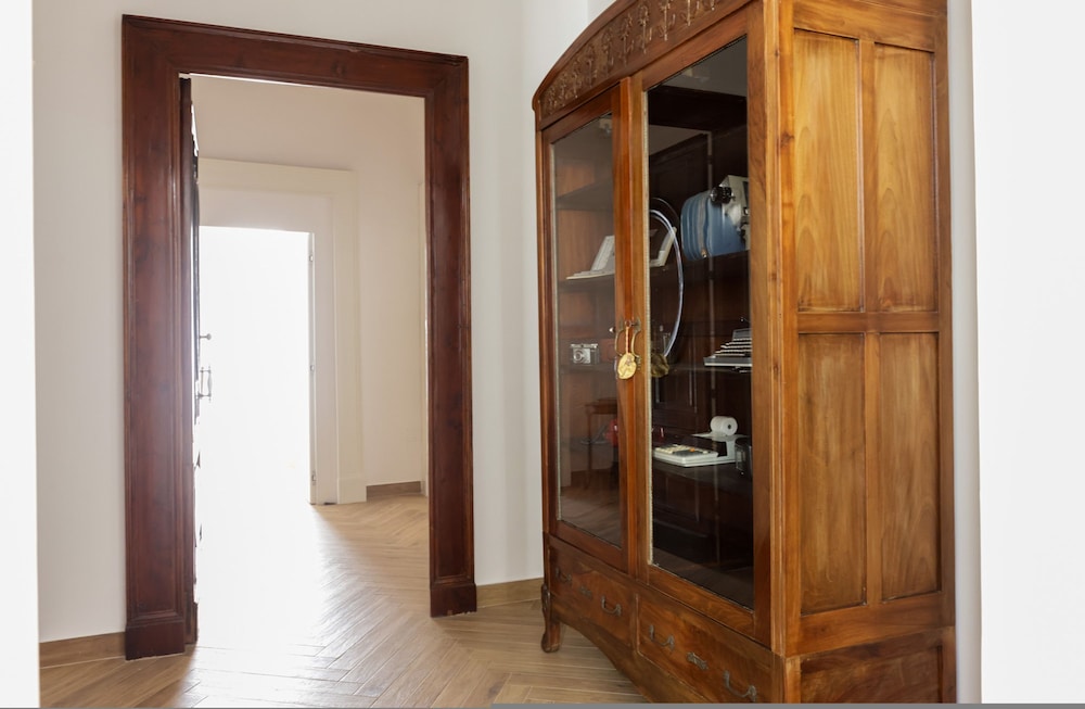 Pessina 90 Rooms in Naples